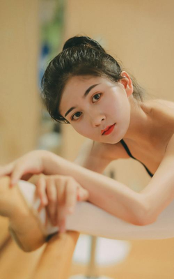 欧美熟妇BRAZZERS厨房专题